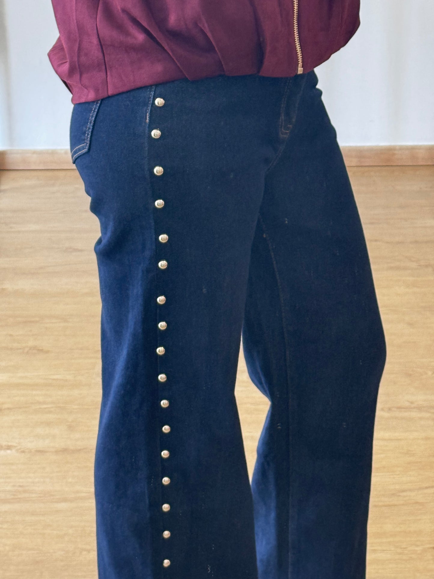 Calças Denim Tachas